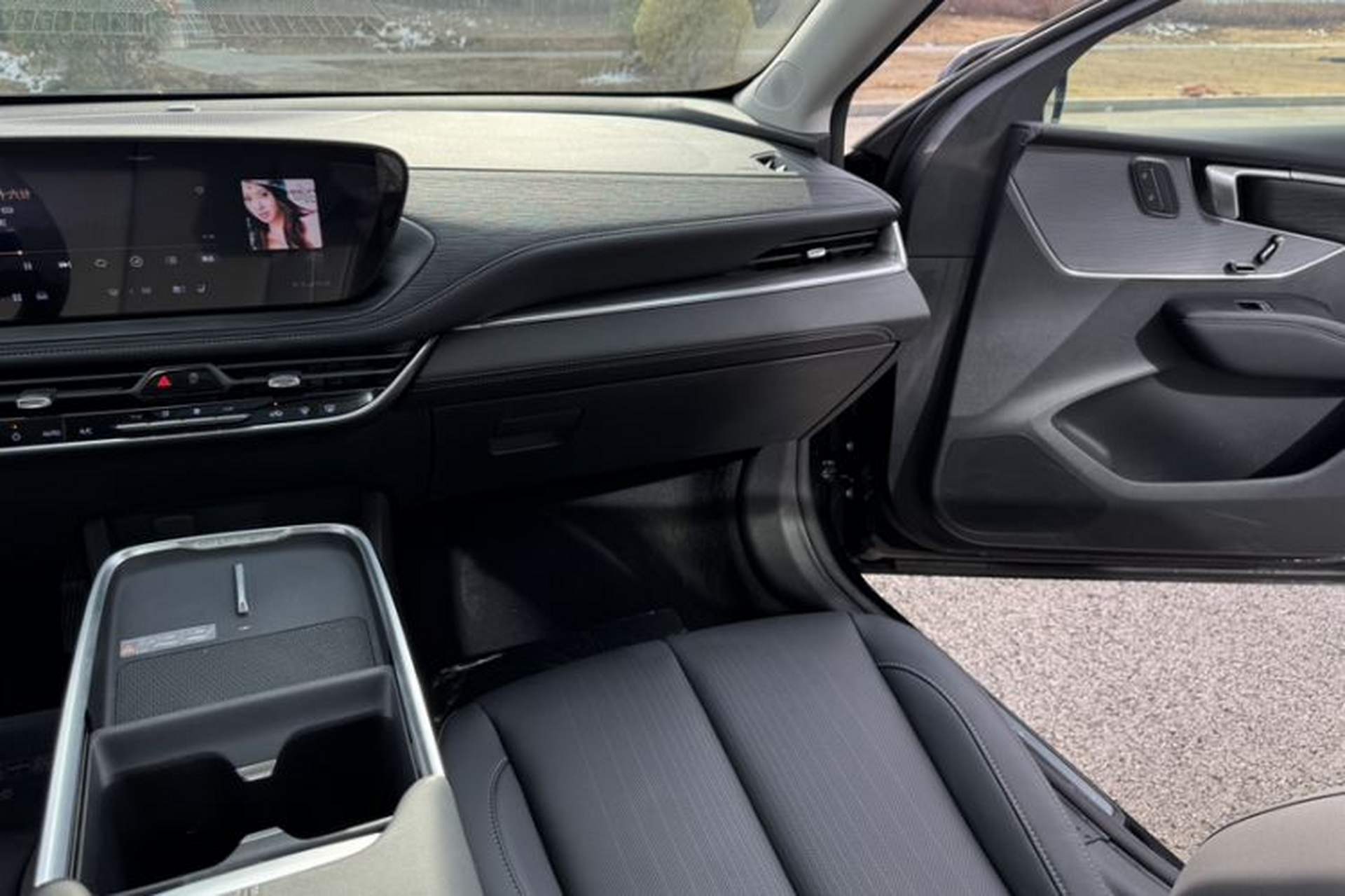 Used Buick LaCrosse 2025 28T Platinum Edition Interior 15