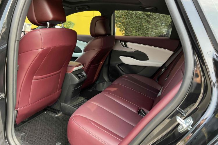 Used Buick LaCrosse 2025 28T Platinum Edition Interior 4