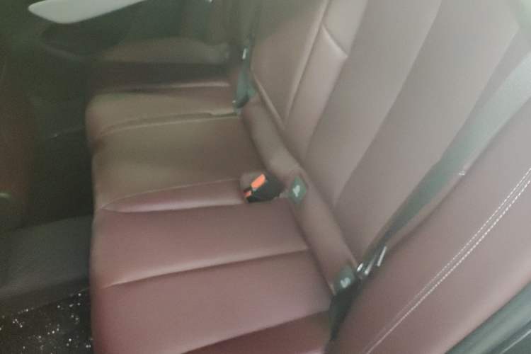 Used Buick LaCrosse 2025 28T Platinum Edition Interior 4