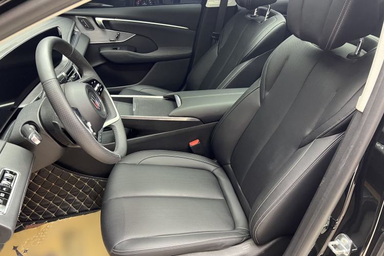 Used Buick LaCrosse 2025 28T Platinum Edition Interior 5
