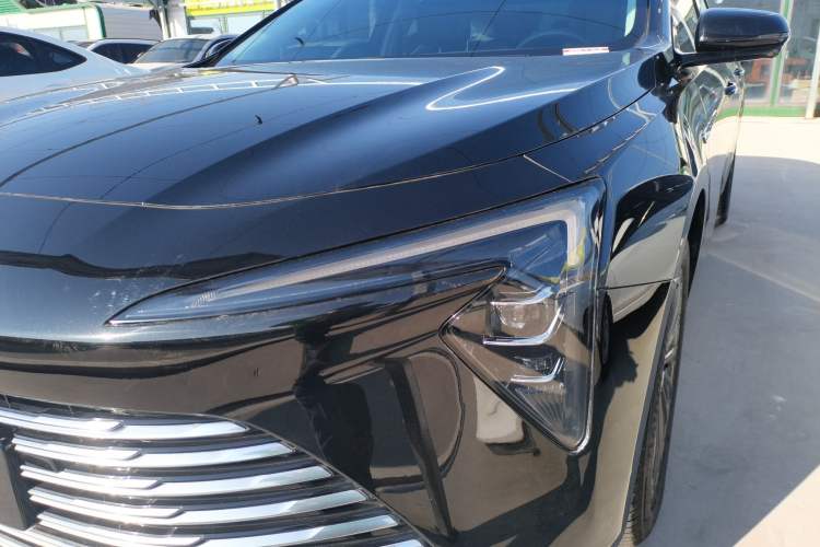 Used Buick LaCrosse 2025 28T Platinum Edition Left Front Headlight