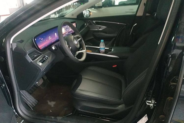 Used Buick LaCrosse 2025 28T Platinum Edition Left Front Seat