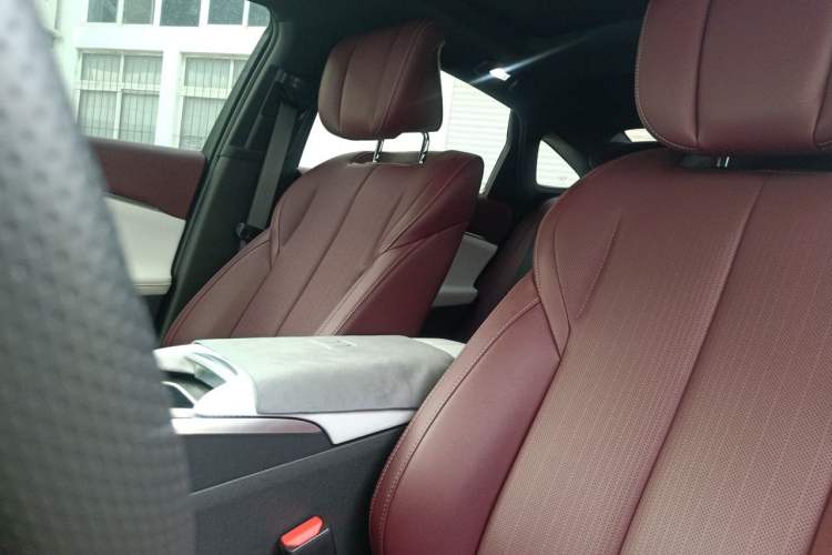 Used Buick LaCrosse 2025 28T Platinum Edition Left Front Seat