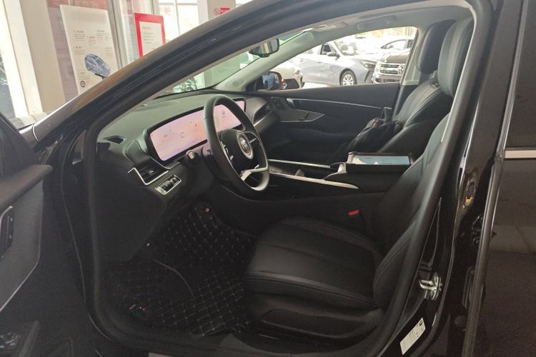 Used Buick LaCrosse 2025 28T Platinum Edition Left Front Seat