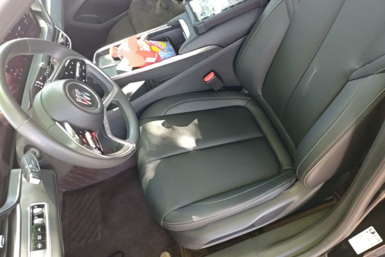 Used Buick LaCrosse 2025 28T Platinum Edition Left Front Seat
