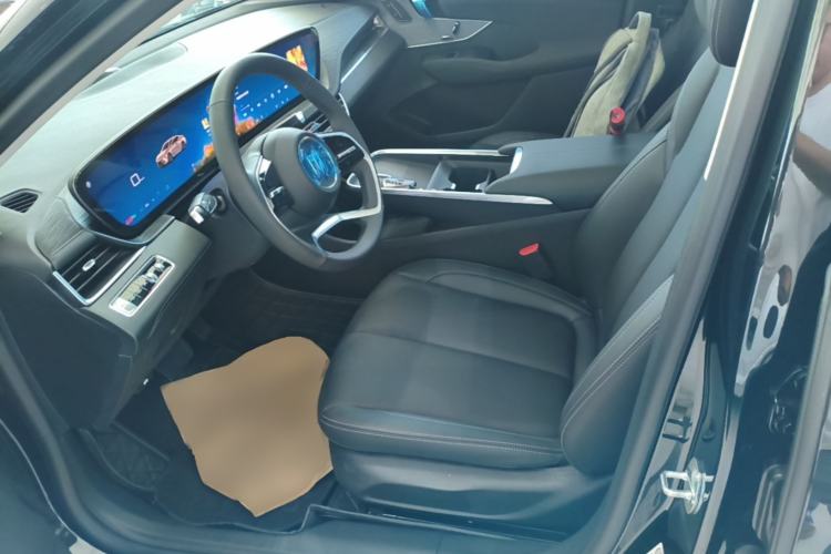 Used Buick LaCrosse 2025 28T Platinum Edition Left Front Seat