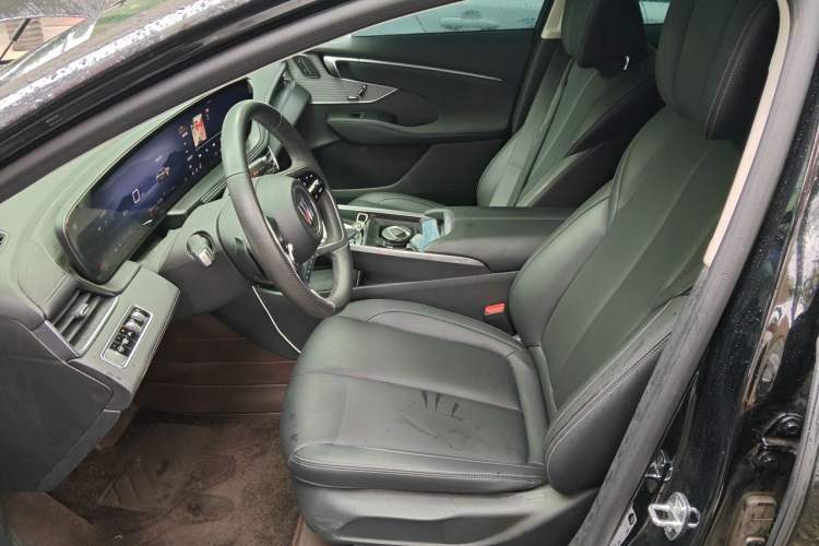 Used Buick LaCrosse 2025 28T Platinum Edition Left Front Seat