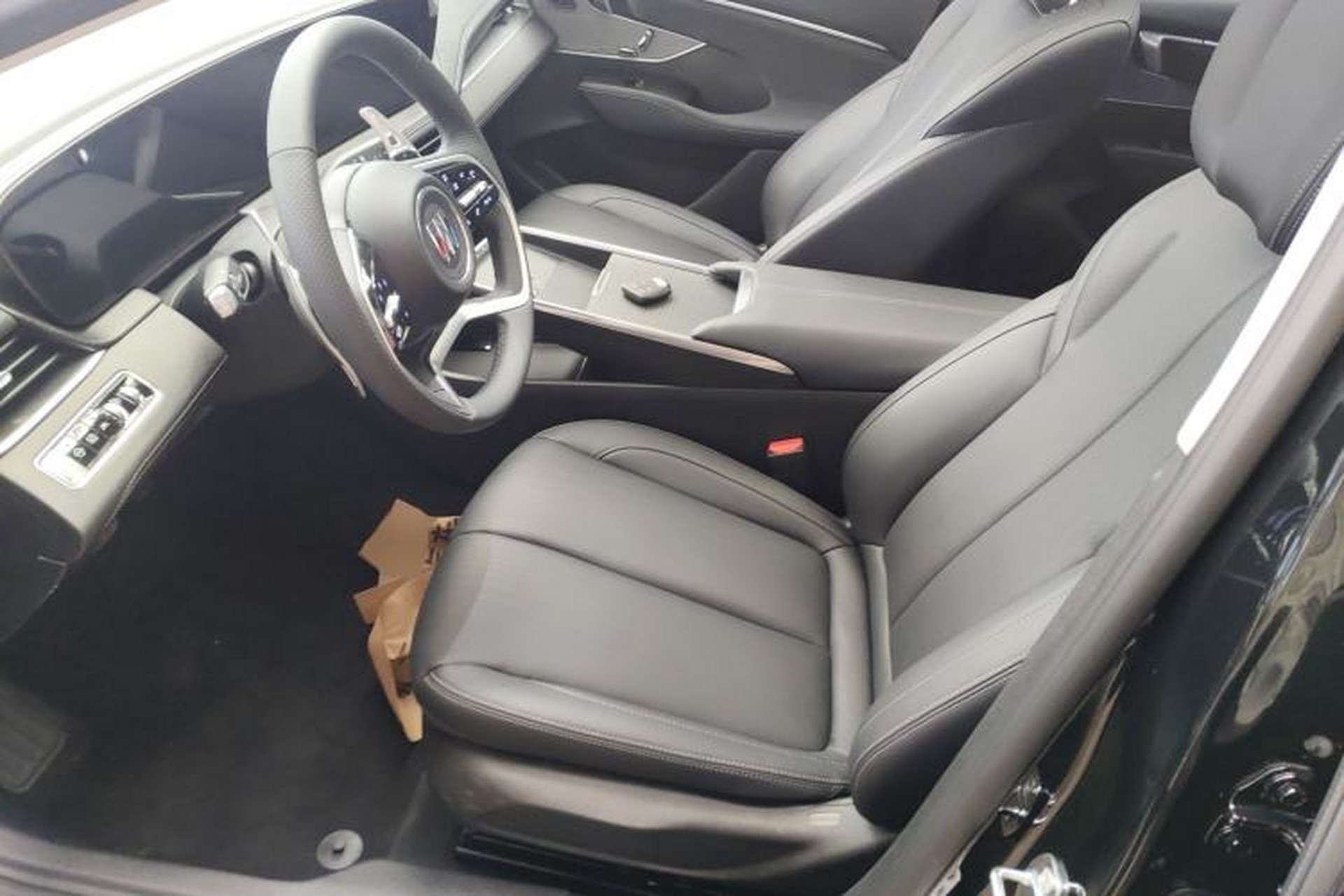 Used Buick LaCrosse 2025 28T Platinum Edition Left Front Seat