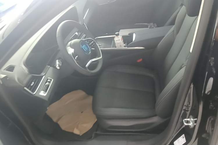 Used Buick LaCrosse 2025 28T Platinum Edition Left Front Seat