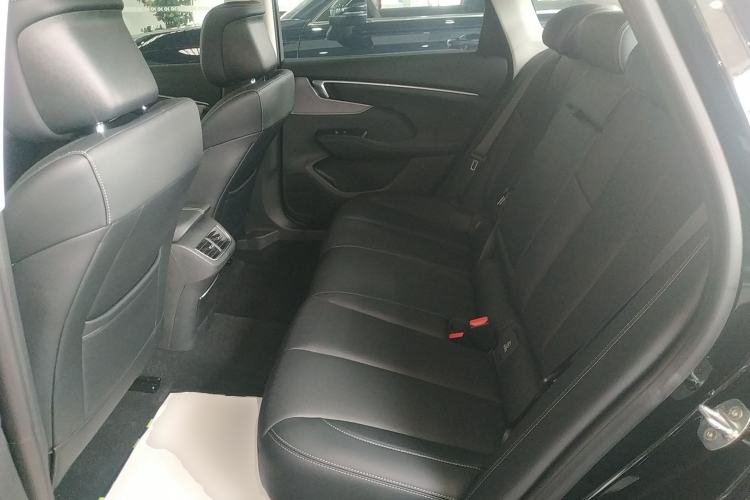 Used Buick LaCrosse 2025 28T Platinum Edition Left Rear Seat