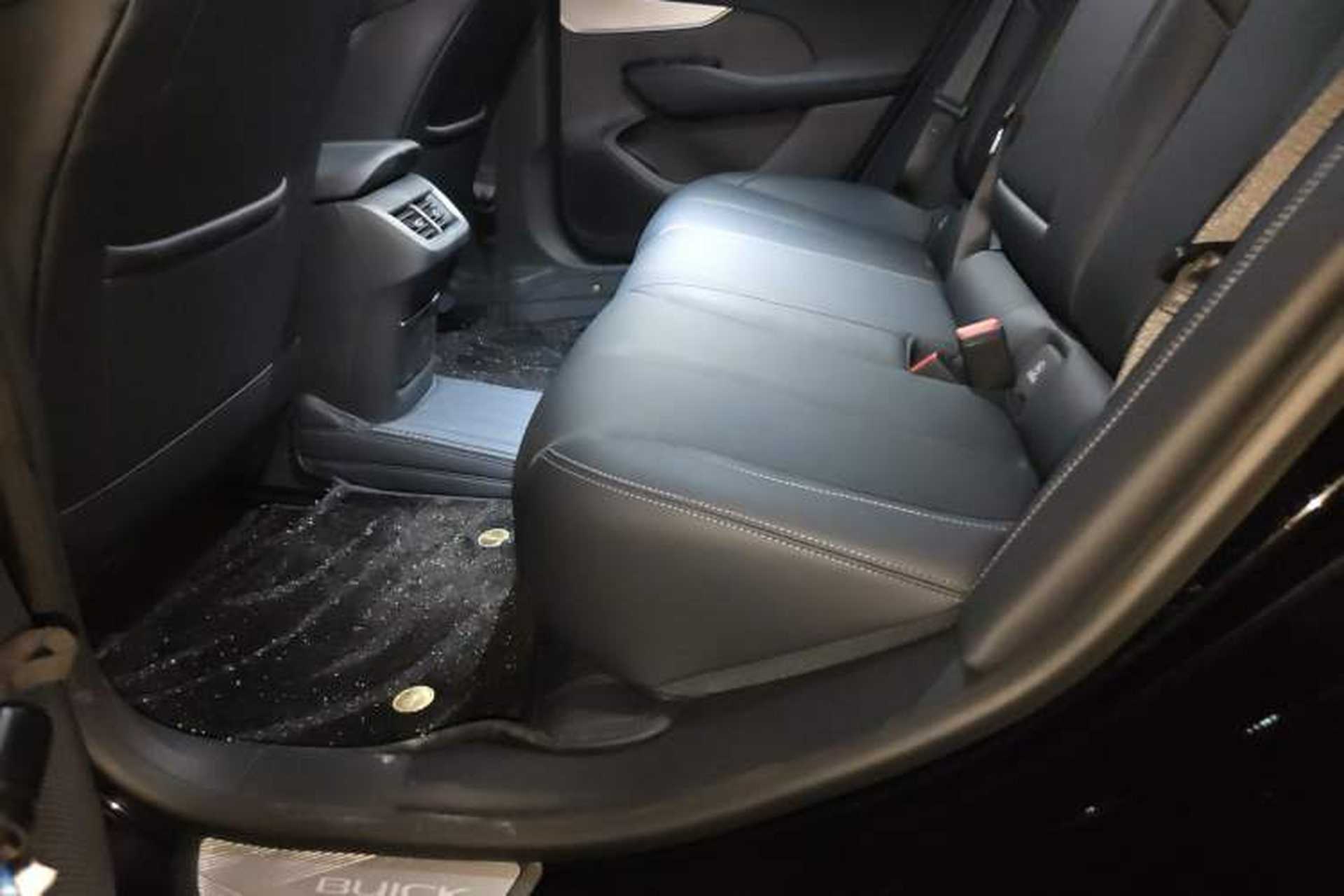 Used Buick LaCrosse 2025 28T Platinum Edition Left Rear Seat