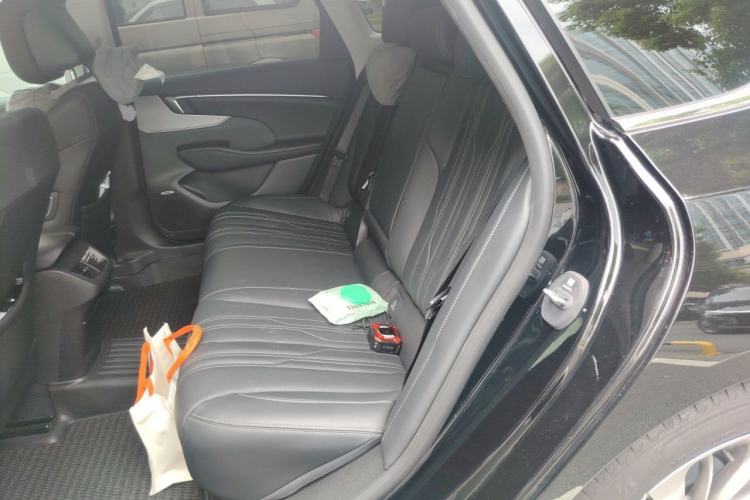 Used Buick LaCrosse 2025 Platinum Avia Edition Left Rear Seat