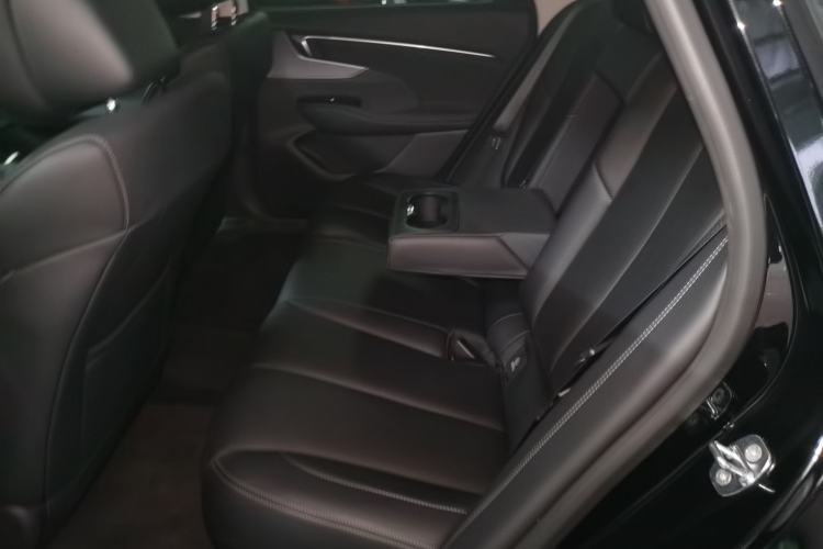 Used Buick LaCrosse 2025 28T Platinum Edition Left Rear Seat