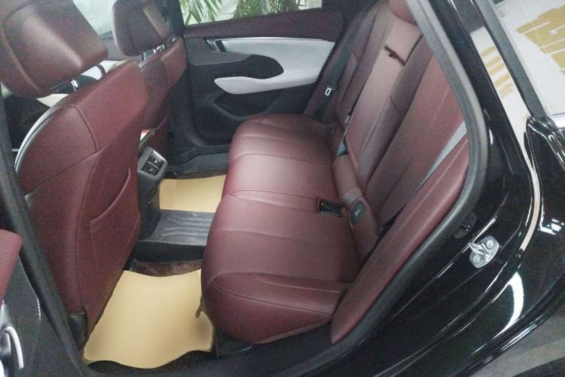 Used Buick LaCrosse 2025 28T Platinum Edition Left Rear Seat