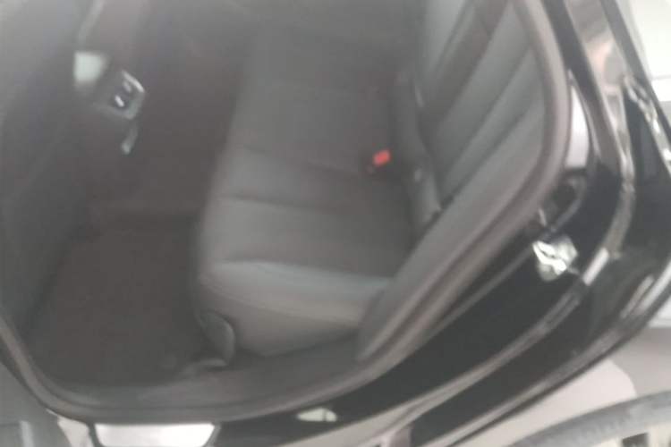 Used Buick LaCrosse 2025 28T Platinum Edition Left Rear Seat