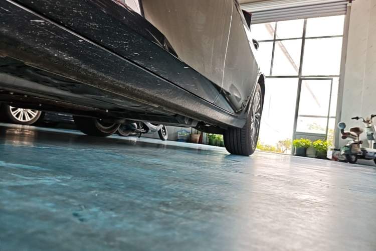Used Buick LaCrosse 2025 28T Platinum Edition Left Side Sill