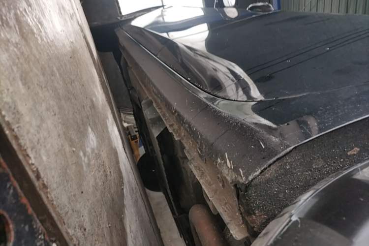Used Buick LaCrosse 2025 28T Platinum Edition Left Side Sill