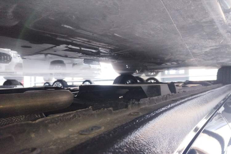 Used Buick LaCrosse 2025 28T Platinum Edition Left Side Sill