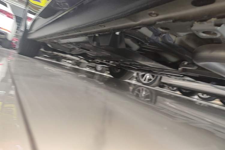 Used Buick LaCrosse 2025 28T Platinum Edition Left Side Sill