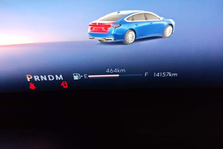 Used Buick LaCrosse 2025 Platinum Avia Edition Odometer Close Up