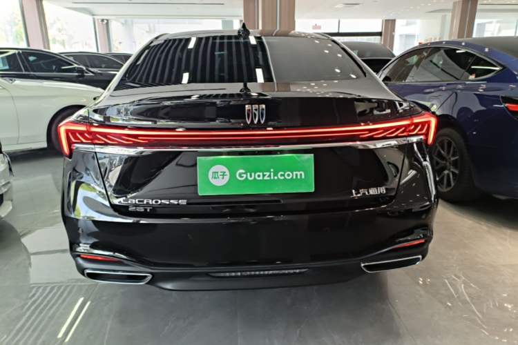 Used Buick LaCrosse 2025 28T Platinum Edition Rear