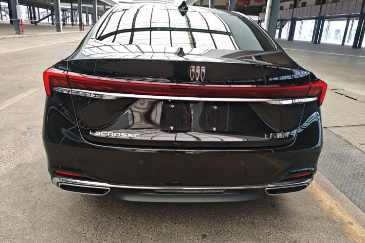 Used Buick LaCrosse 2025 Platinum Avia Edition Rear
