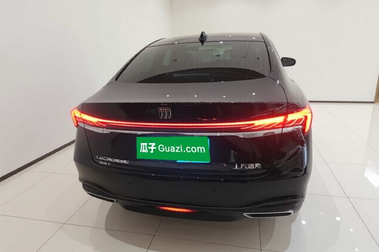 Used Buick LaCrosse 2025 28T Platinum Edition Rear