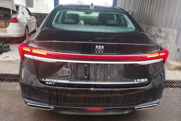 Used Buick LaCrosse 2025 28T Platinum Edition Rear
