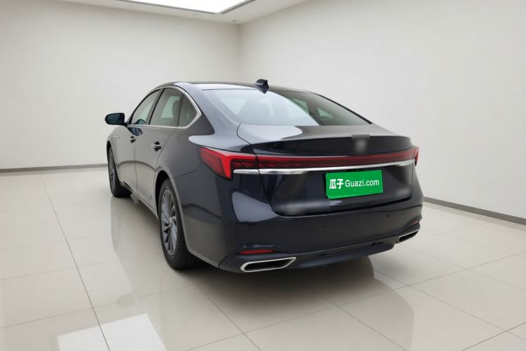 Used Buick LaCrosse 2025 28T Platinum Edition Rear Left 45 Deg
