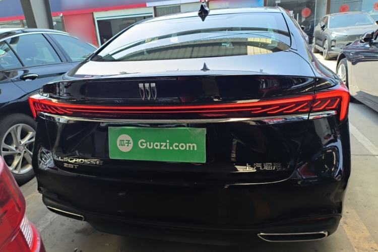 Used Buick LaCrosse 2025 28T Platinum Edition Rear