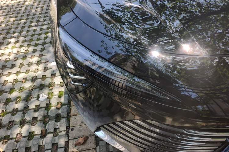 Used Buick LaCrosse 2025 28T Platinum Edition Right Front Headlight