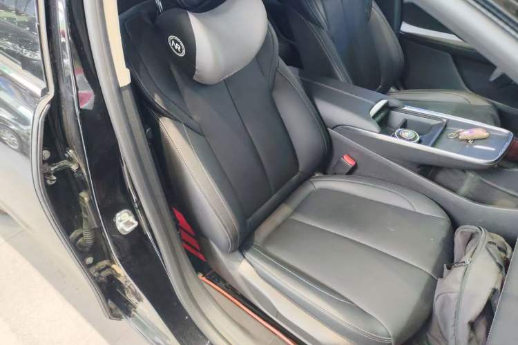 Used Buick LaCrosse 2025 28T Platinum Edition Right Front Seat