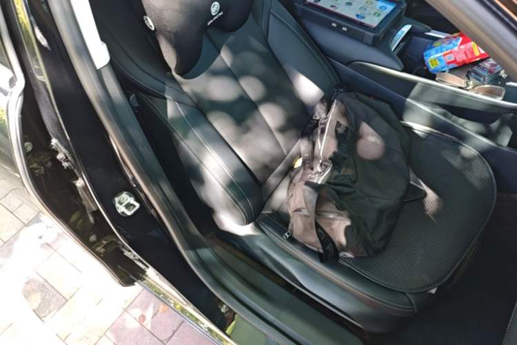 Used Buick LaCrosse 2025 28T Platinum Edition Right Front Seat