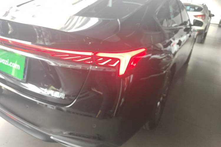 Used Buick LaCrosse 2025 28T Platinum Edition Right Rear Taillight