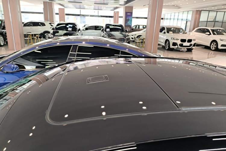 Used Buick LaCrosse 2025 28T Platinum Edition Roof
