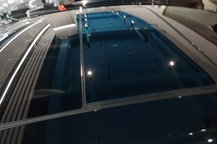 Used Buick LaCrosse 2025 28T Platinum Edition Roof