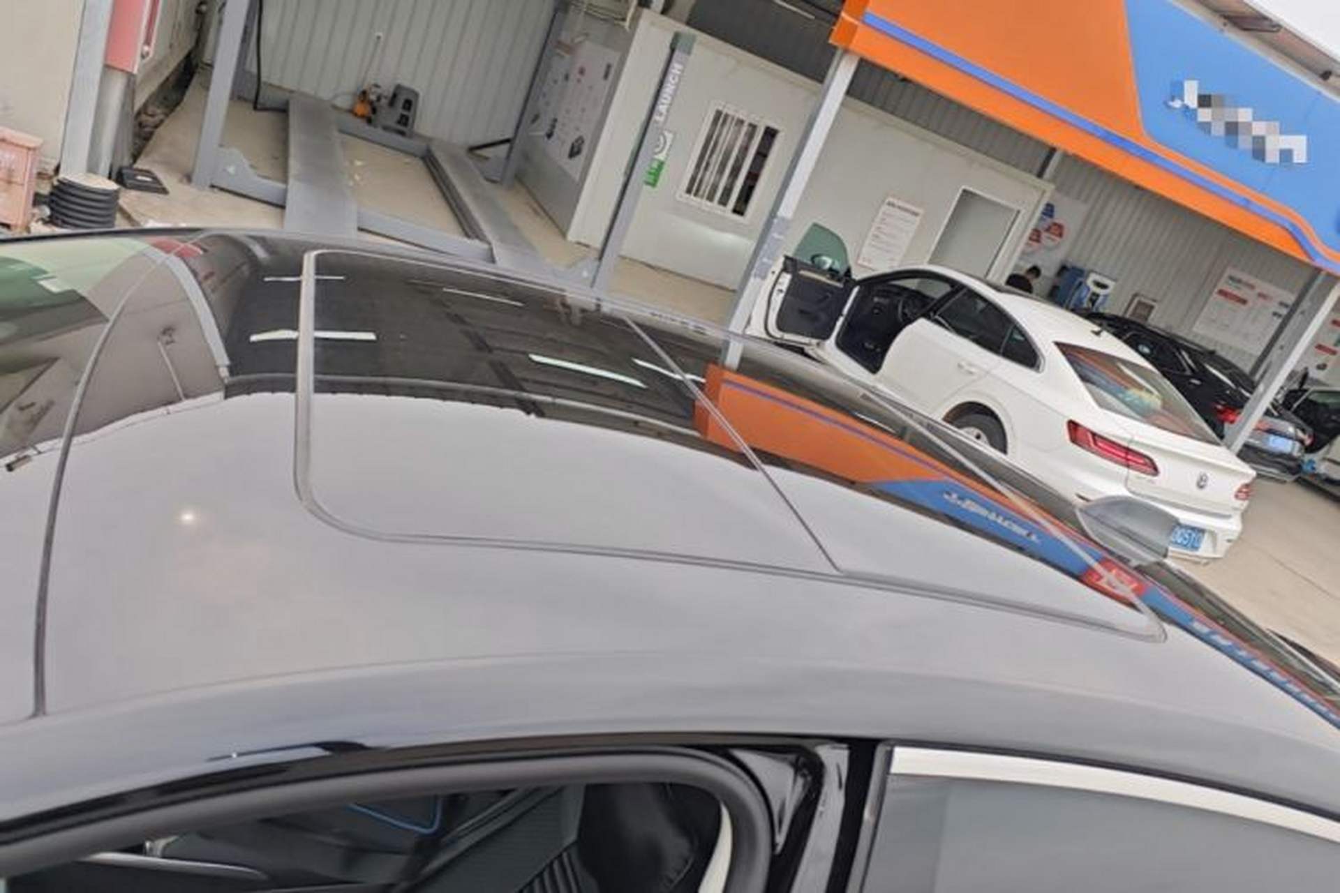 Used Buick LaCrosse 2025 28T Platinum Edition Roof