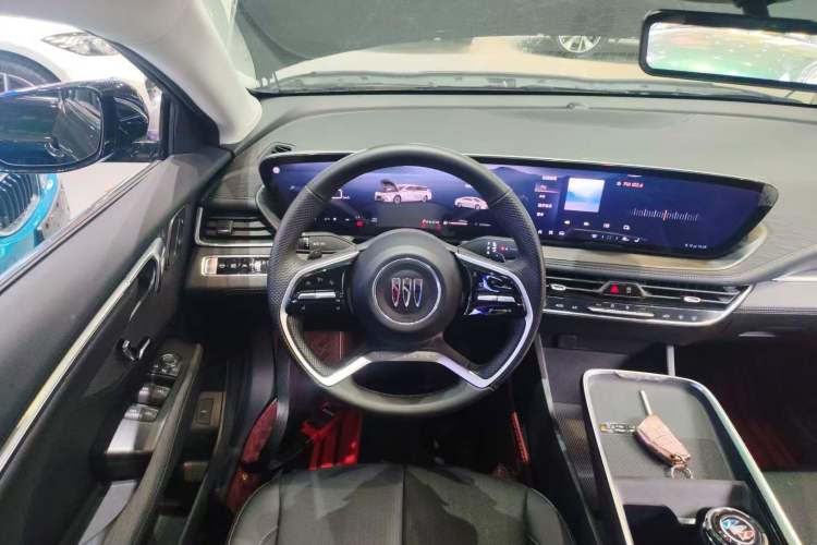 Used Buick LaCrosse 2025 28T Platinum Edition Steering Wheel