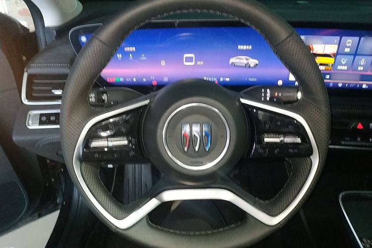 Used Buick LaCrosse 2025 28T Platinum Edition Steering Wheel