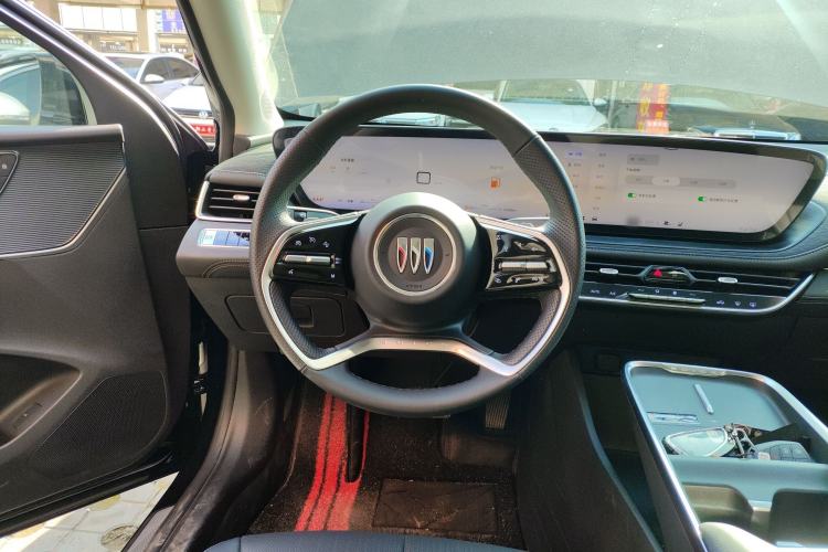 Used Buick LaCrosse 2025 28T Platinum Edition Steering Wheel