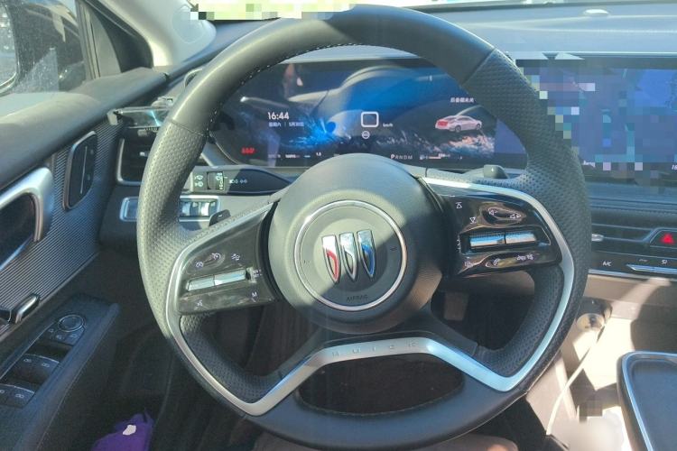 Used Buick LaCrosse 2025 28T Platinum Edition Steering Wheel