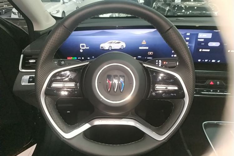 Used Buick LaCrosse 2025 28T Platinum Edition Steering Wheel