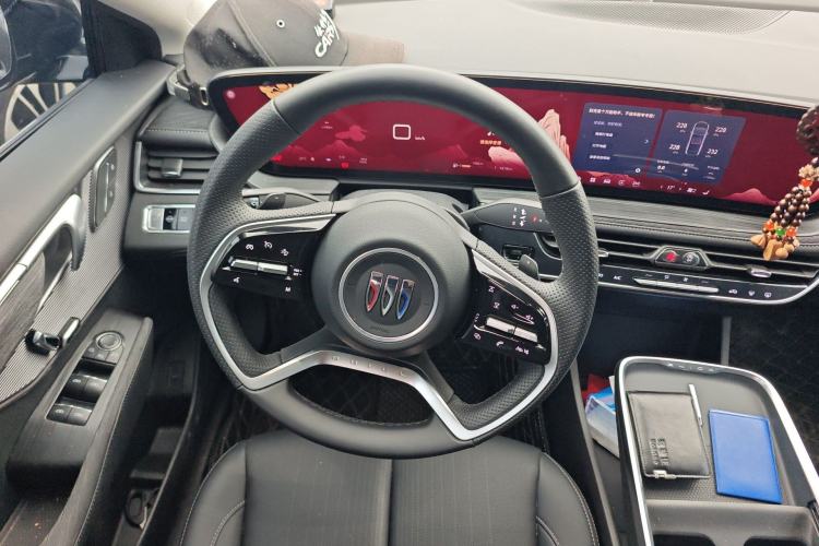 Used Buick LaCrosse 2025 28T Platinum Edition Steering Wheel