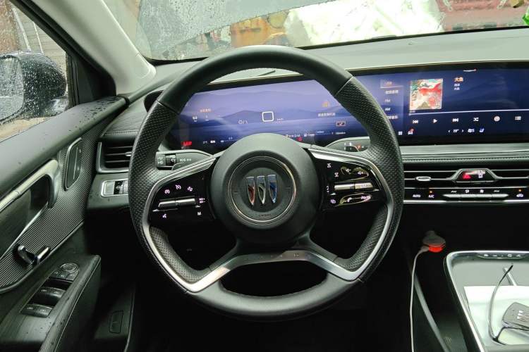 Used Buick LaCrosse 2025 28T Platinum Edition Steering Wheel