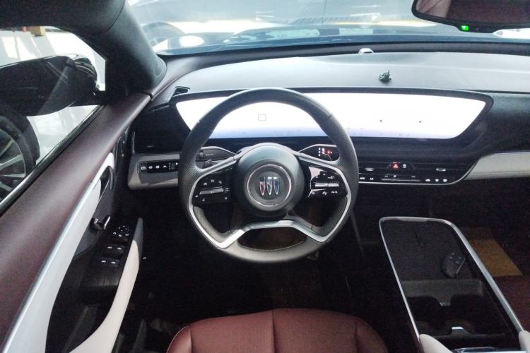 Used Buick LaCrosse 2025 28T Platinum Edition Steering Wheel