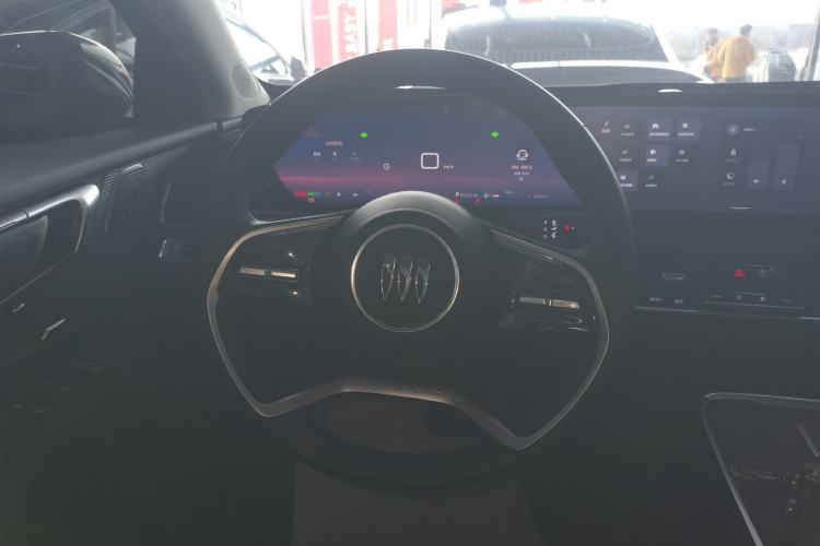 Used Buick LaCrosse 2025 28T Platinum Edition Steering Wheel