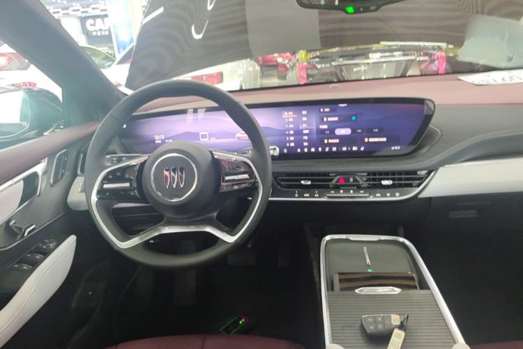 Used Buick LaCrosse 2025 28T Platinum Edition Steering Wheel