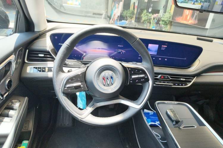 Used Buick LaCrosse 2025 Platinum Avia Edition Steering Wheel