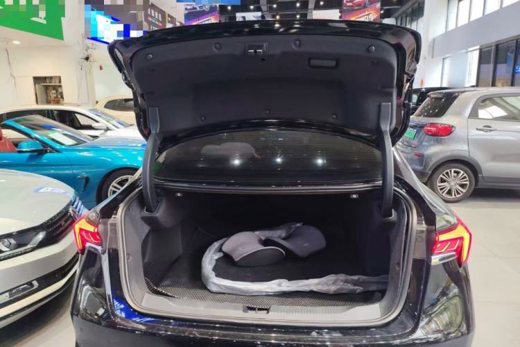 Used Buick LaCrosse 2025 28T Platinum Edition Trunk