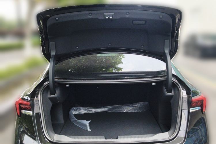 Used Buick LaCrosse 2025 28T Platinum Edition Trunk